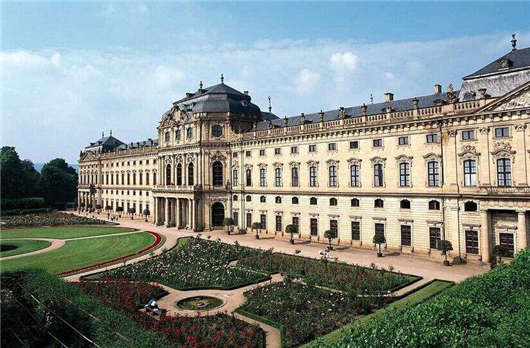 <a style='color:#268bd1;cursor:pointer;' href='/ymzc.html'><a style='color:#268bd1;cursor:pointer;' href='/ymzc.html'>德國(guó)移民政策</a></a>大改革,國(guó)內(nèi)環(huán)境的變化 德國(guó)移民政策大改革,國(guó)內(nèi)環(huán)境的變化