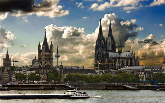 德國科隆奇怪的政客聲明：我們不能犯錯(cuò)誤啦！