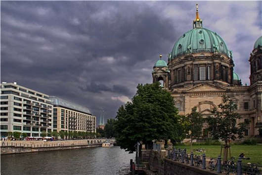 柏林的教育事業(yè)發(fā)展 柏林的教育事業(yè)發(fā)展