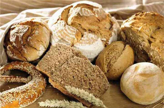 德國美食，不可替代的扭結(jié)面包